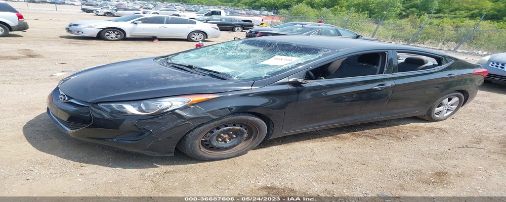 5NPDH4AE2DH311725 2013 HYUNDAI ELANTRA photo no. 2