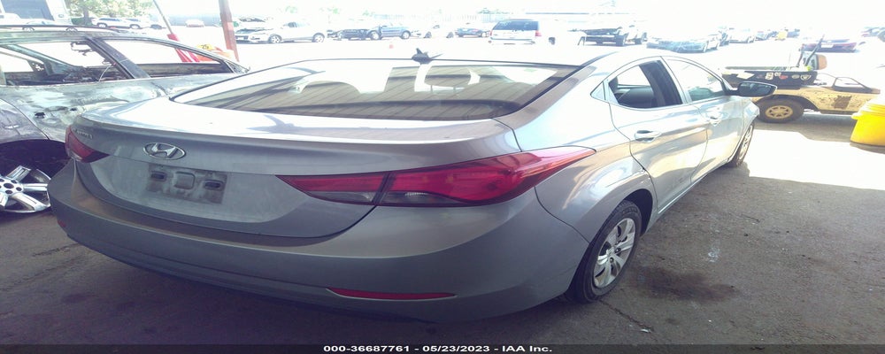 5NPDH4AEXGH751051 2016 HYUNDAI ELANTRA photo no. 4