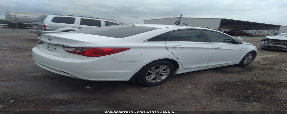 5NPEB4AC5CH388561 2012 HYUNDAI SONATA photo no. 4
