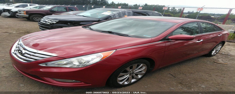 5NPEC4AC5BH063386 2011 HYUNDAI SONATA photo no. 2