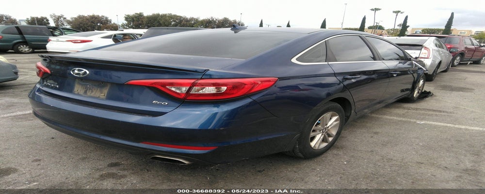 5NPE24AA8FH238740 2015 HYUNDAI SONATA photo no. 4