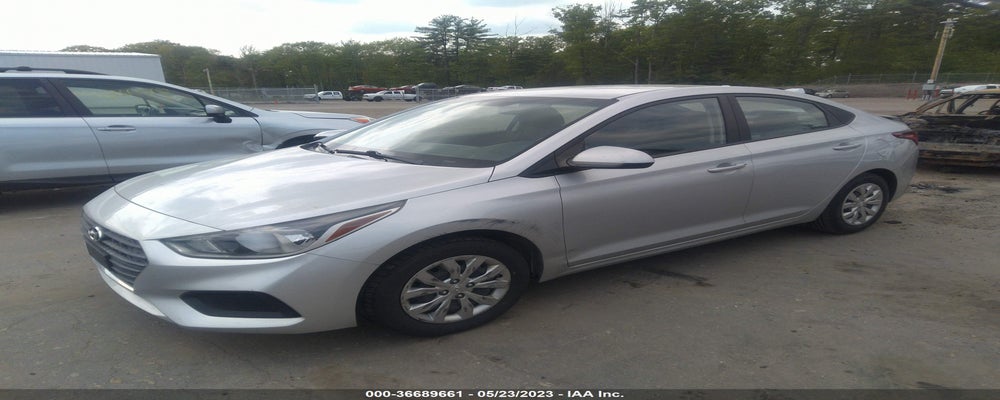 3KPC24A38JE011697 2018 HYUNDAI ACCENT photo no. 2