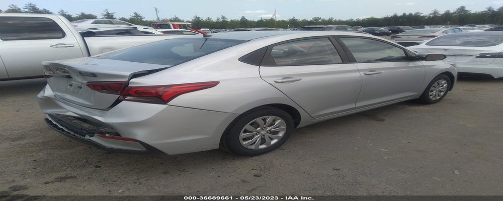 3KPC24A38JE011697 2018 HYUNDAI ACCENT photo no. 4
