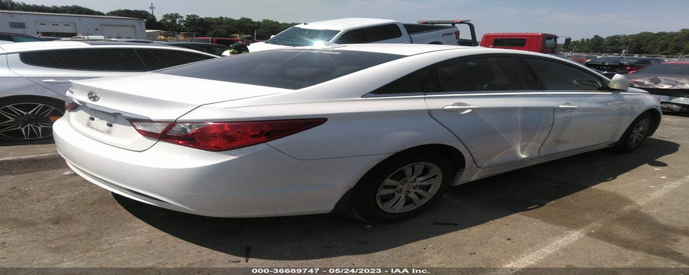 5NPEB4AC2CH403131 2012 HYUNDAI SONATA photo no. 4