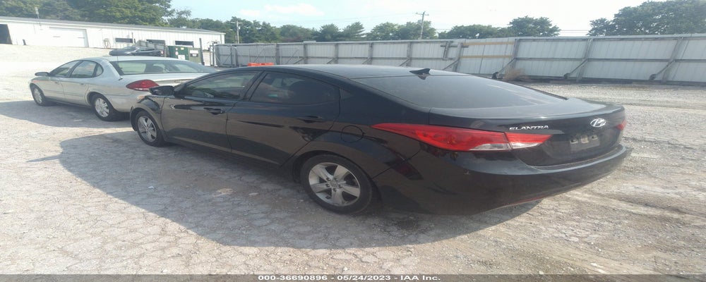5NPDH4AEXDH303498 2013 HYUNDAI ELANTRA photo no. 3