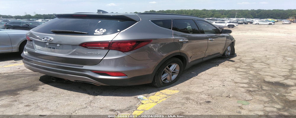 5XYZU3LB8HG445697 2017 HYUNDAI SANTA FE SPORT photo no. 4