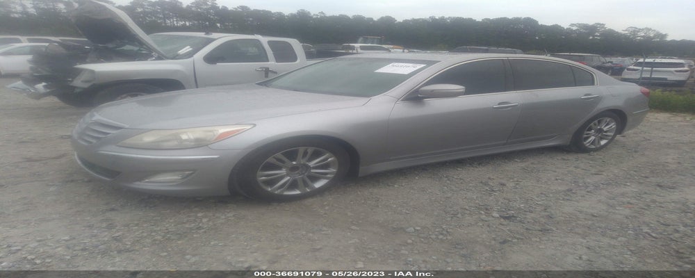 KMHGC4DD2DU241756 2013 HYUNDAI GENESIS photo no. 2