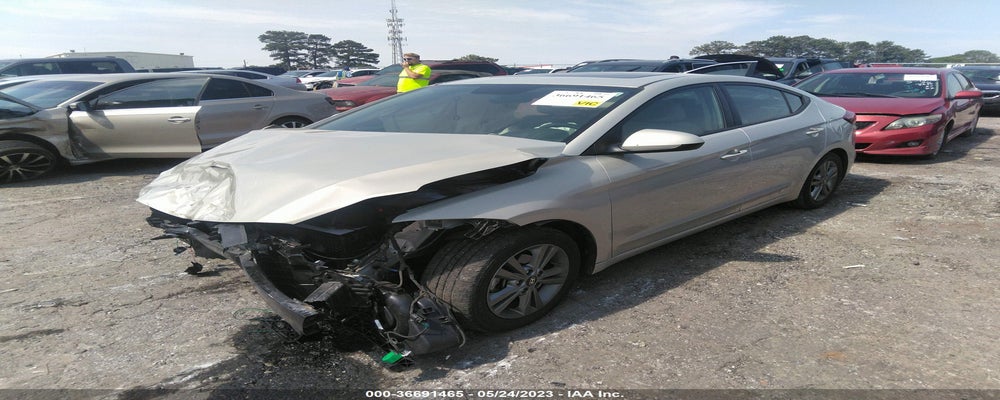 5NPD84LFXJH399697 2018 HYUNDAI ELANTRA photo no. 2