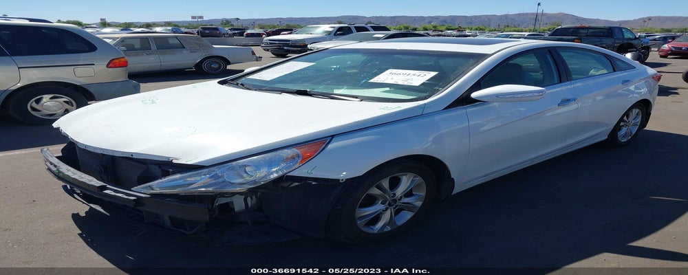 5NPEC4AC3BH134133 2011 HYUNDAI SONATA photo no. 2