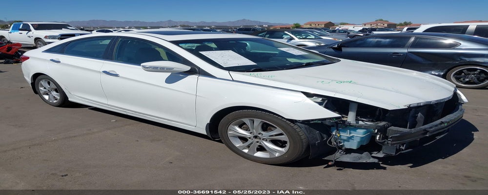 5NPEC4AC3BH134133 2011 HYUNDAI SONATA photo no. 3