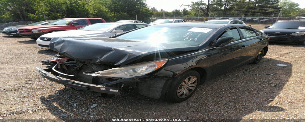 5NPEB4ACXBH265952 2011 HYUNDAI SONATA photo no. 2