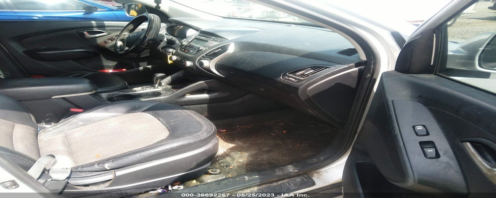KM8JU3AC0CU443759 2012 HYUNDAI TUCSON photo no. 5