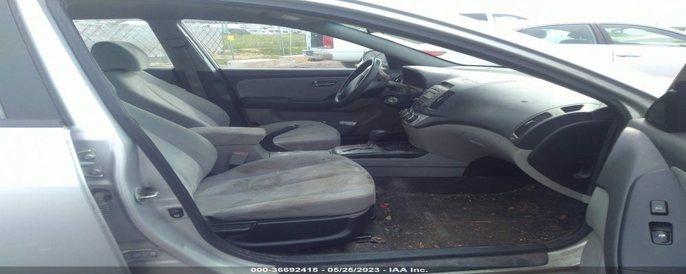 KMHDU4AD3AU184757 2010 HYUNDAI ELANTRA photo no. 5