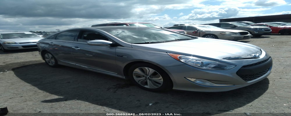 KMHEC4A49FA136082 2015 HYUNDAI SONATA HYBRID photo no. 3