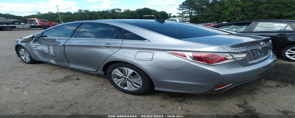 KMHEC4A49FA136082 2015 HYUNDAI SONATA HYBRID photo no. 3