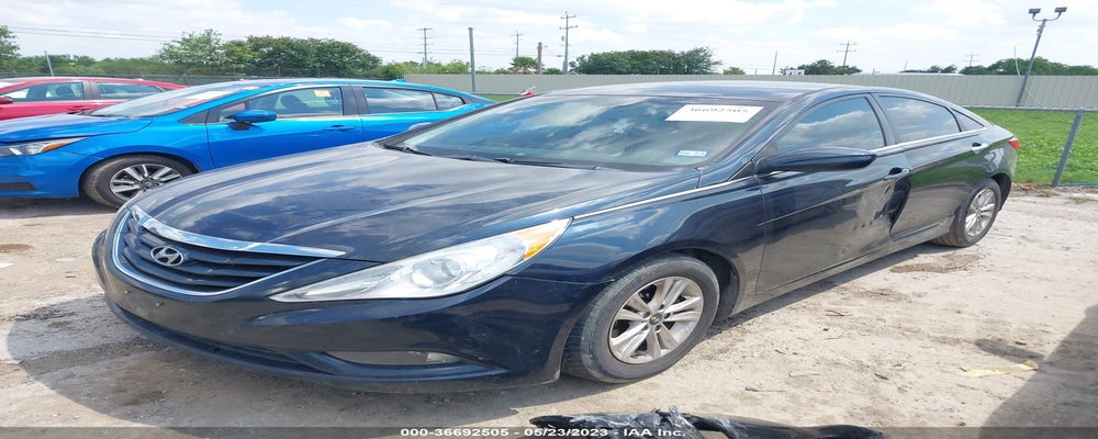 5NPEB4AC9DH746813 2013 HYUNDAI SONATA photo no. 2