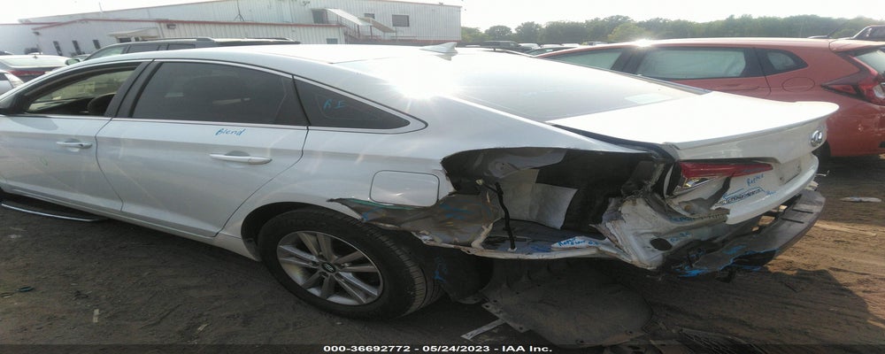 5NPE24AF3HH483038 2017 HYUNDAI SONATA photo no. 6
