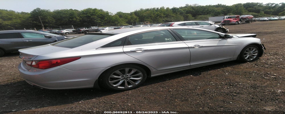 5NPEC4AB9CH352957 2012 HYUNDAI SONATA photo no. 4