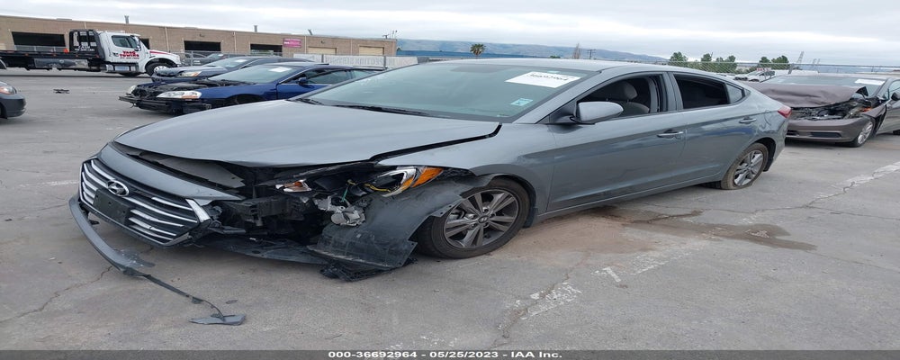 KMHD84LF2HU408808 2017 HYUNDAI ELANTRA photo no. 2