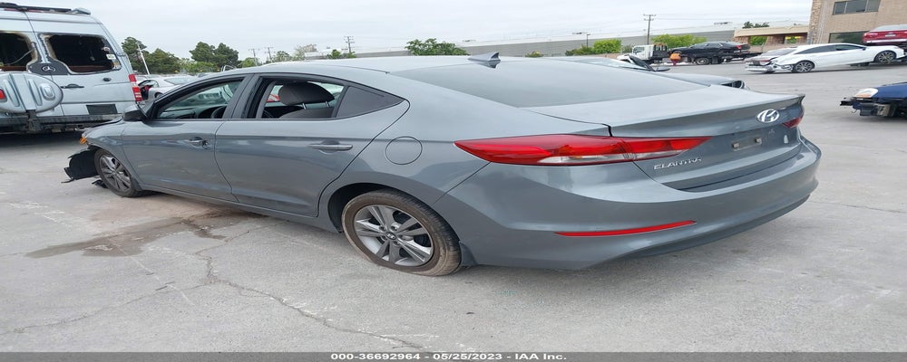 KMHD84LF2HU408808 2017 HYUNDAI ELANTRA photo no. 3