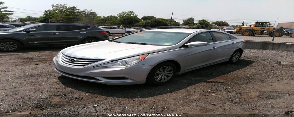 5NPEB4AC5BH244751 2011 HYUNDAI SONATA photo no. 2
