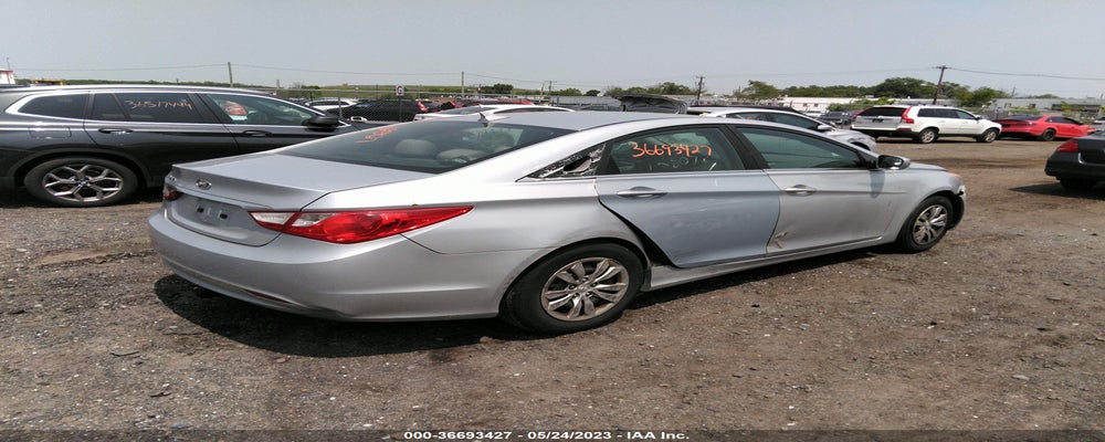 5NPEB4AC5BH244751 2011 HYUNDAI SONATA photo no. 4