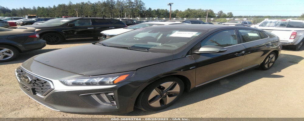 KMHC85LC6LU241613 2020 HYUNDAI IONIQ HYBRID photo no. 2