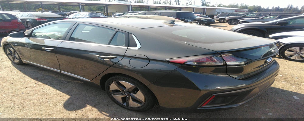 KMHC85LC6LU241613 2020 HYUNDAI IONIQ HYBRID photo no. 3