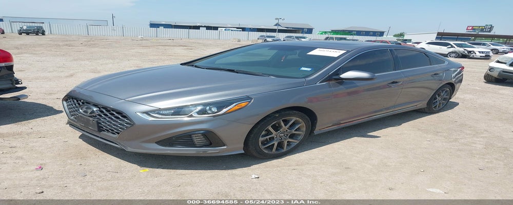 5NPE34AB3JH658016 2018 HYUNDAI SONATA photo no. 2