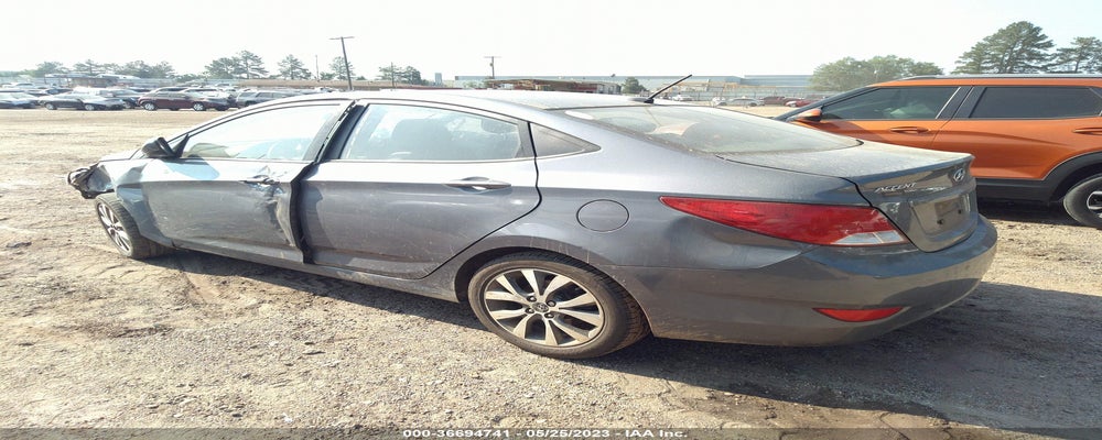 KMHCT4AE0HU225556 2017 HYUNDAI ACCENT photo no. 3