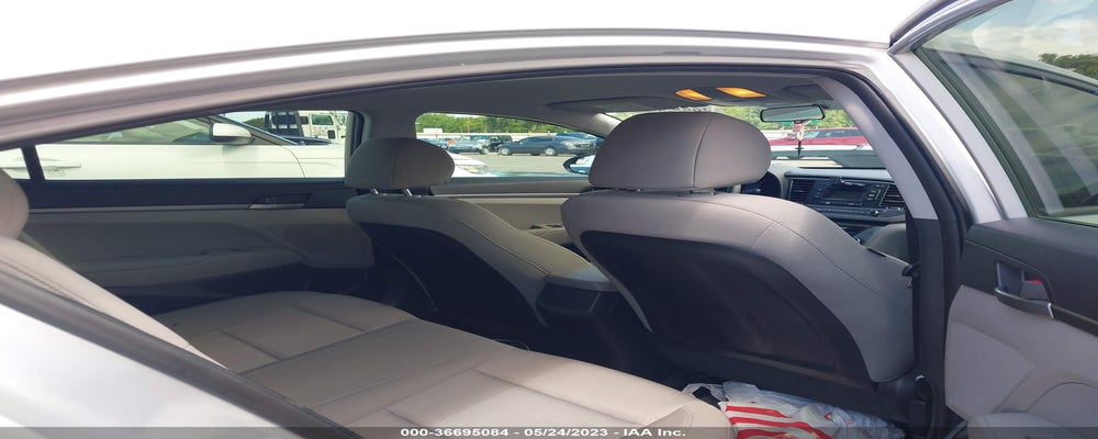 KMHD74LF2JU588963 2018 HYUNDAI ELANTRA photo no. 8