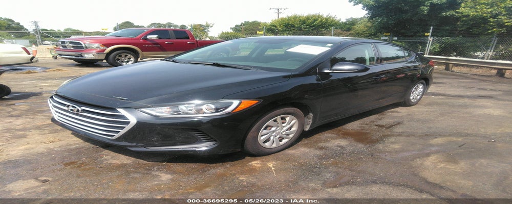 5NPD74LF1JH219526 2018 HYUNDAI ELANTRA photo no. 2