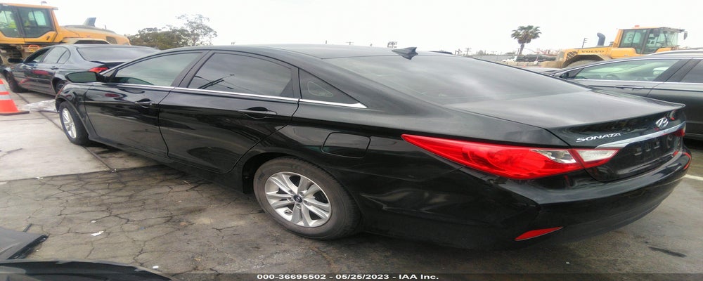 5NPEB4AC8EH870766 2014 HYUNDAI SONATA photo no. 3