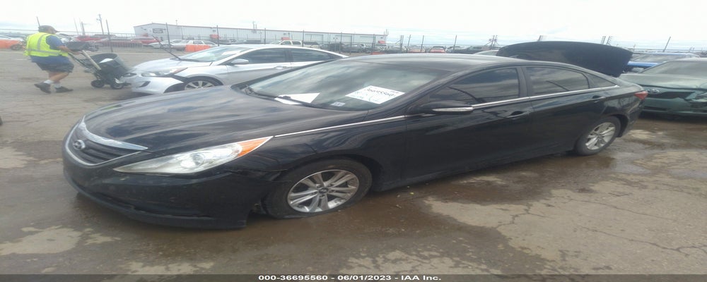 5NPEB4AC6EH845025 2014 HYUNDAI SONATA photo no. 2