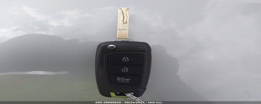 KMHRC8A37PU217677 2023 HYUNDAI VENUE photo no. 11