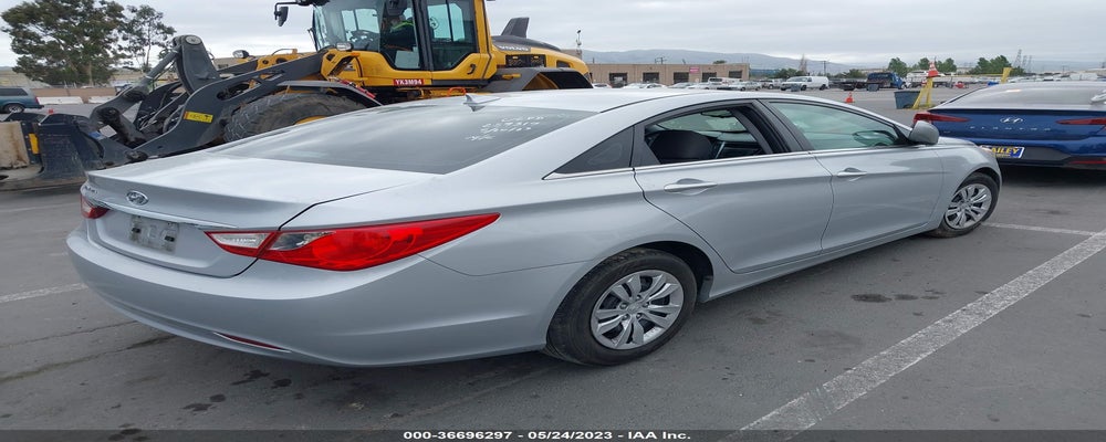 5NPEB4AC7CH457203 2012 HYUNDAI SONATA photo no. 4