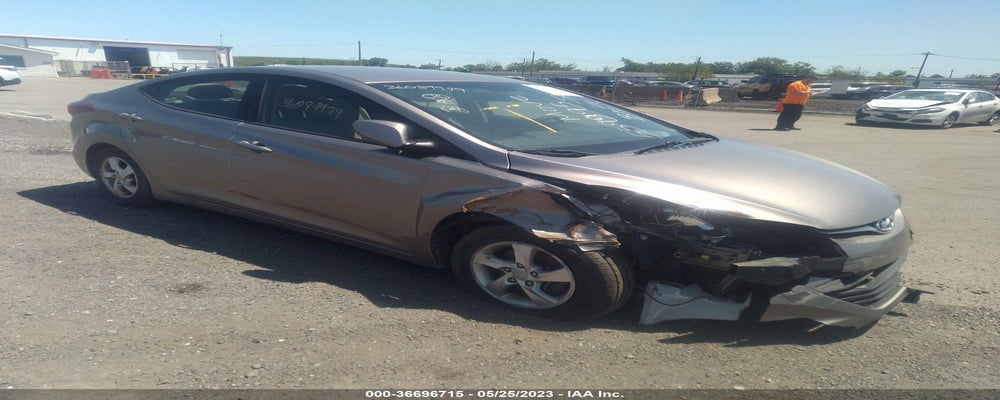 5NPDH4AE6FH559995 2015 HYUNDAI ELANTRA photo no. 16