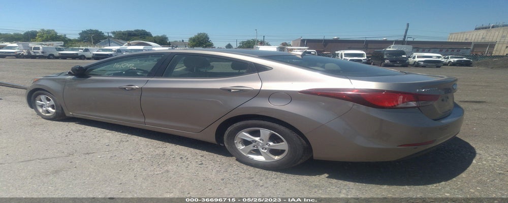 5NPDH4AE6FH559995 2015 HYUNDAI ELANTRA photo no. 3