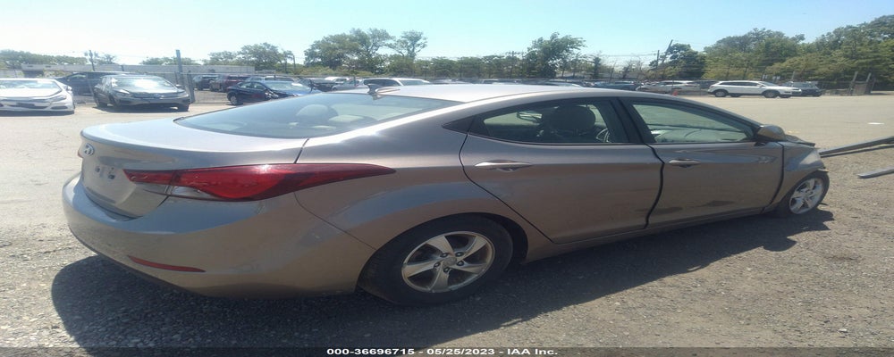 5NPDH4AE6FH559995 2015 HYUNDAI ELANTRA photo no. 4