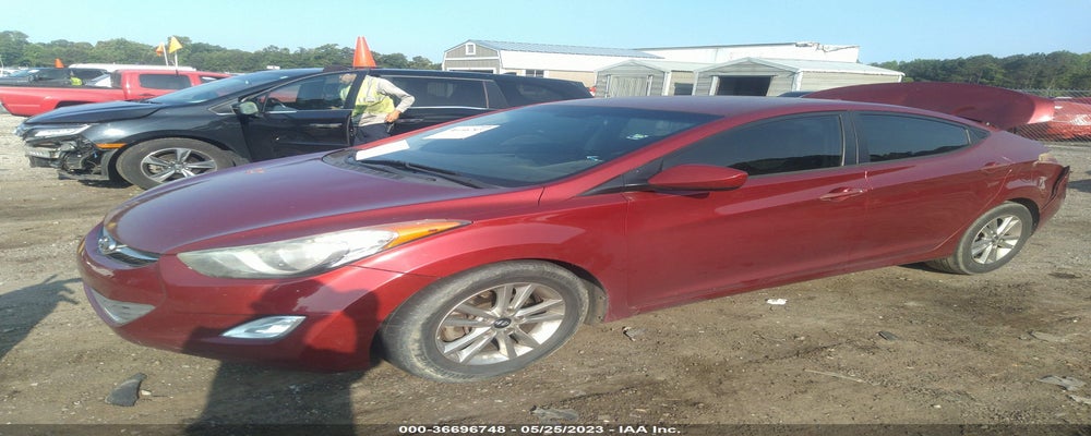 5NPDH4AE4DH427055 2013 HYUNDAI ELANTRA photo no. 2