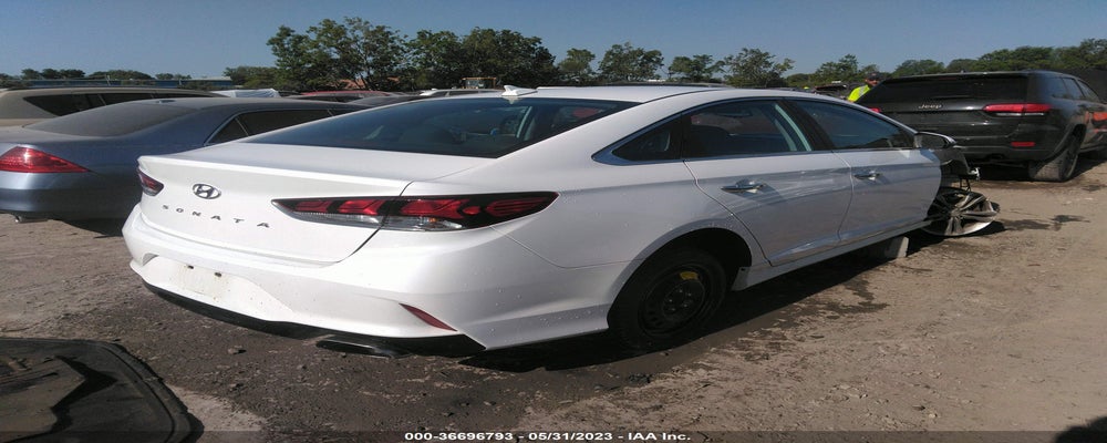 5NPE34AF9JH637500 2018 HYUNDAI SONATA photo no. 4