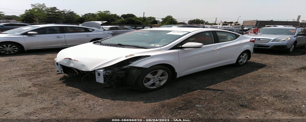 5NPDH4AE4DH404097 2013 HYUNDAI ELANTRA photo no. 2