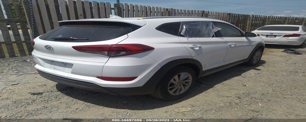 KM8J33A42JU627464 2018 HYUNDAI TUCSON photo no. 4