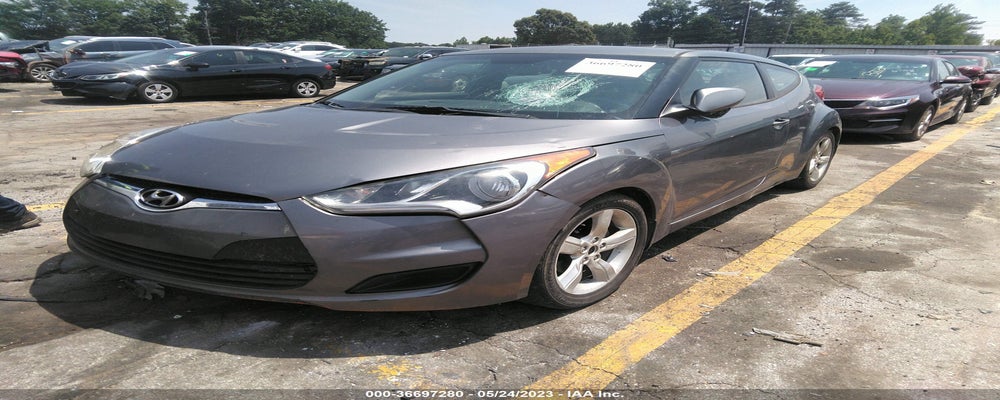 KMHTC6AD8CU074087 2012 HYUNDAI VELOSTER photo no. 2