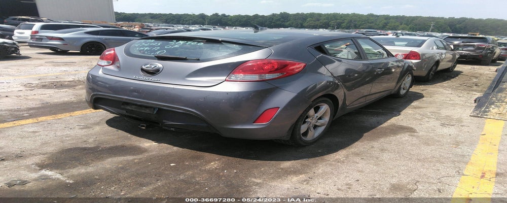 KMHTC6AD8CU074087 2012 HYUNDAI VELOSTER photo no. 4