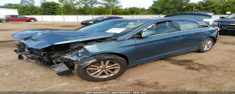 5NPE24AF1HH531586 2017 HYUNDAI SONATA photo no. 2