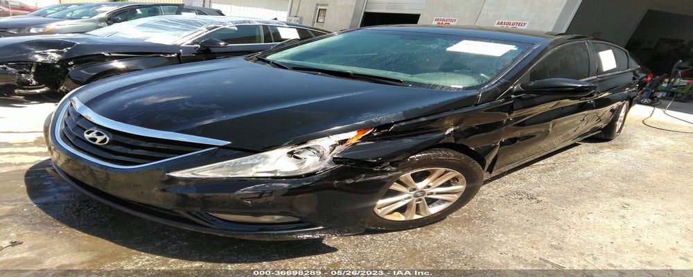 5NPEB4AC4DH738795 2013 HYUNDAI SONATA photo no. 2