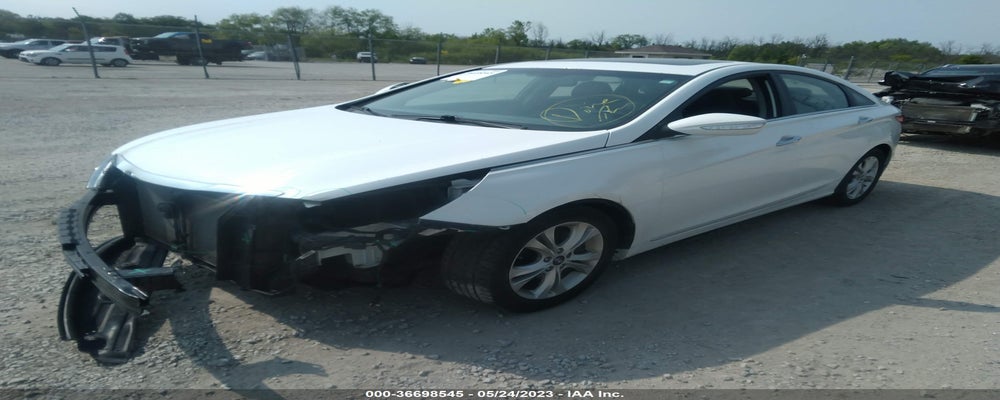 5NPEC4AC8BH005921 2011 HYUNDAI SONATA photo no. 2
