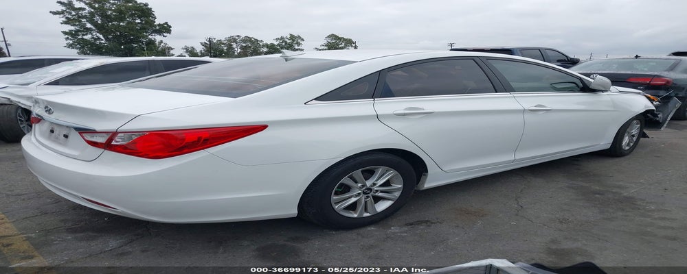 5NPEB4AC8DH801803 2013 HYUNDAI SONATA photo no. 4