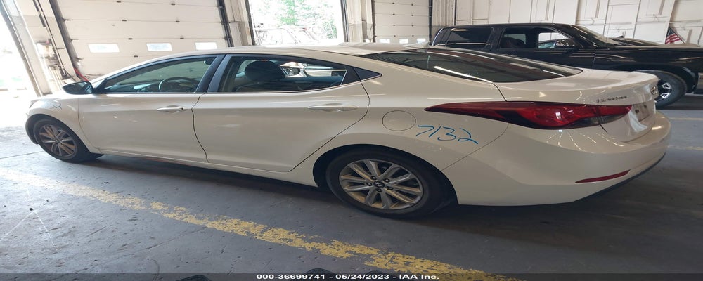 5NPDH4AE9FH601883 2015 HYUNDAI ELANTRA photo no. 3